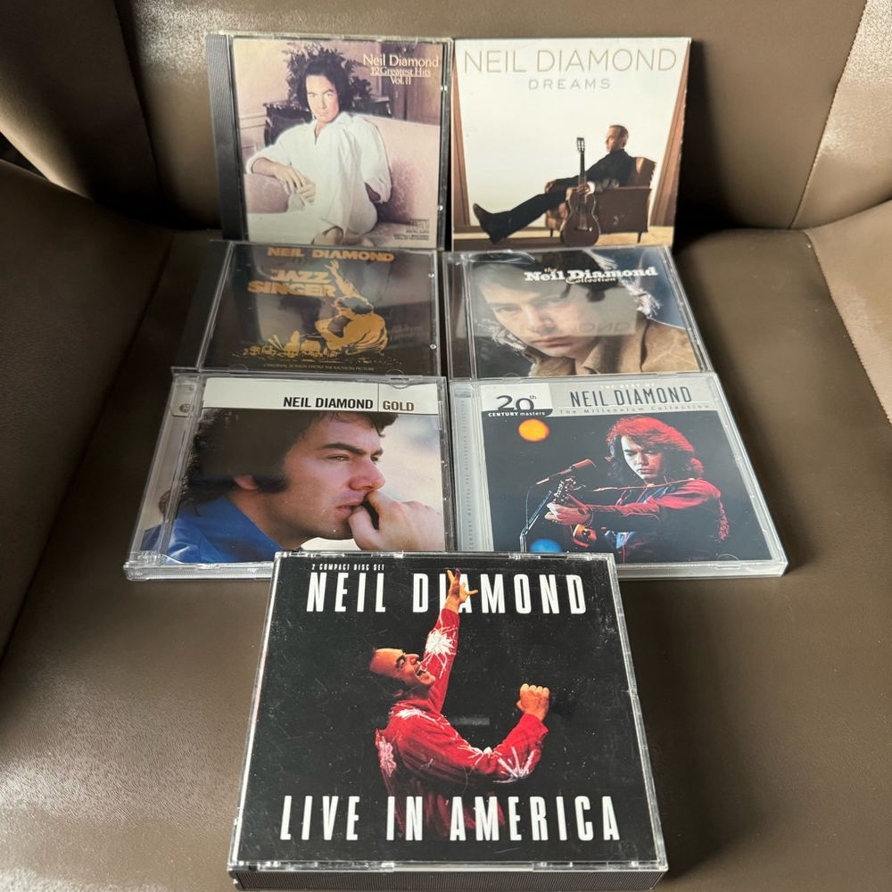 Neil Diamond Collectible Music Bundle Pack of CDs (5)